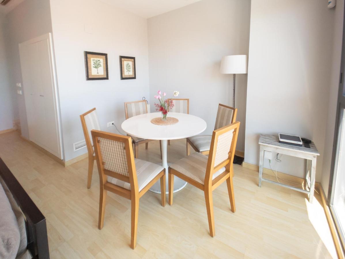 Valencia Beach Apartments 1 ภายนอก รูปภาพ